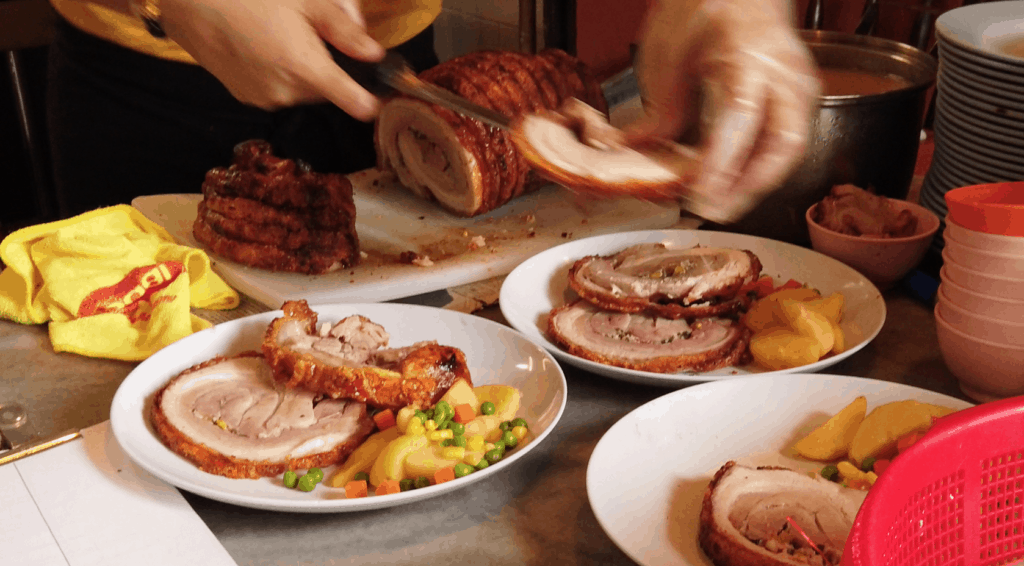 Cutting Roast pork Special Kuala Lumpur Cheap Eats Food Tour